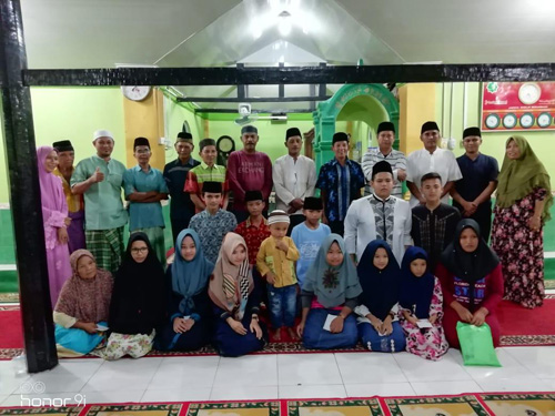 Kades Koto Sentajo Salurkan Santunan Bagi Anak Yatim Piatu